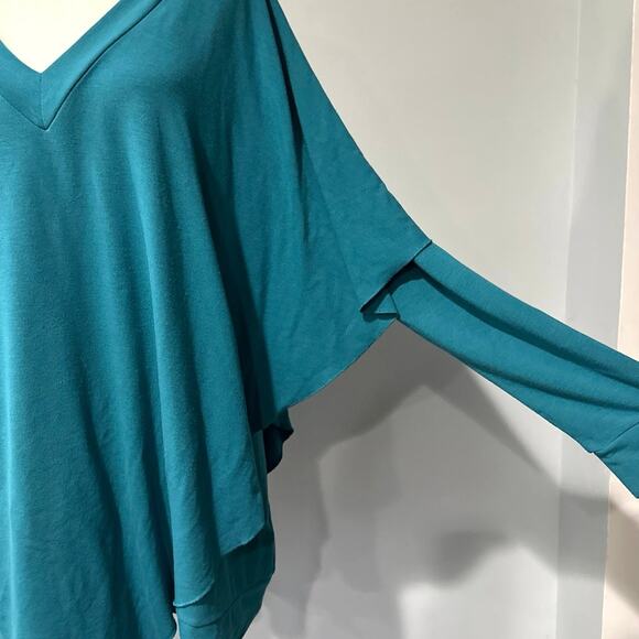Soft Surroundings Asymmetric Top Women's Size XL - Picture 2 of 5